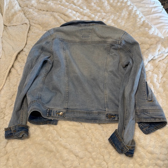 Universal Thread Blue Denim Jacket - Picture 3 of 3